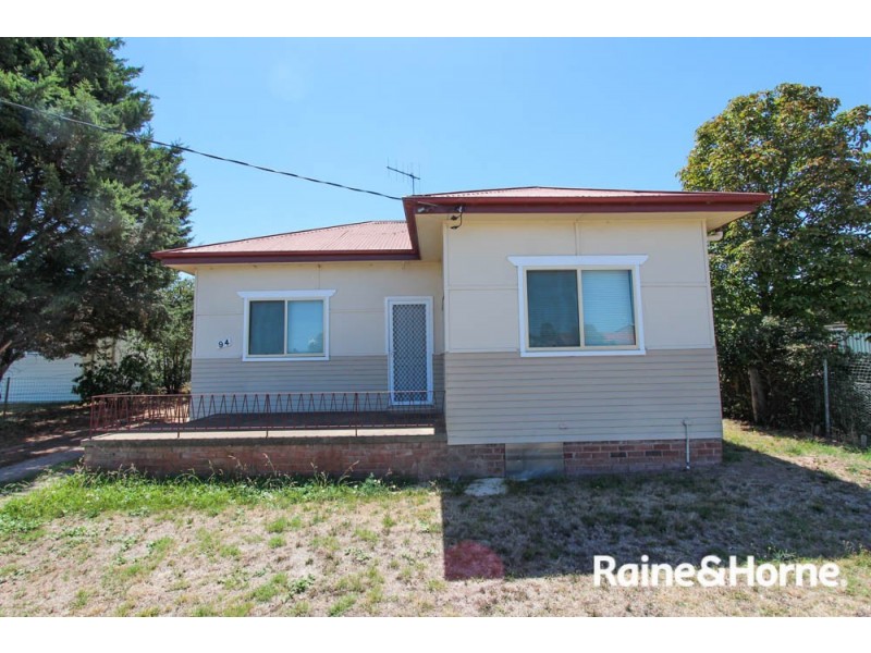 94 Sydney Rd, Kelso NSW 2795
