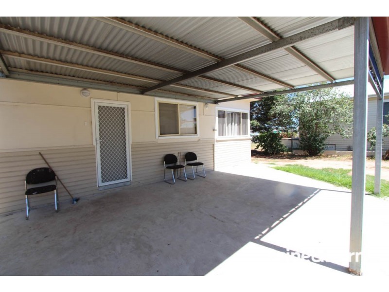94 Sydney Rd, Kelso NSW 2795