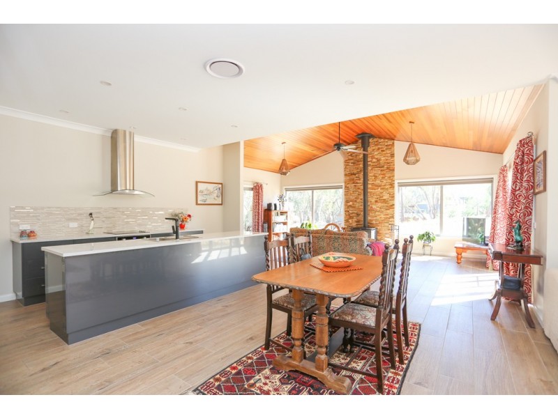 28 Arcadia Place, Meadow Flat NSW 2795