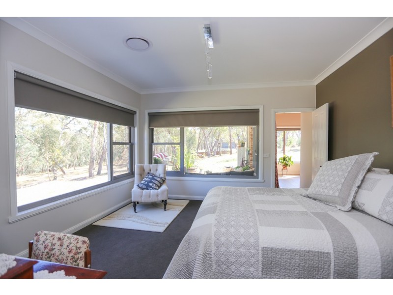 28 Arcadia Place, Meadow Flat NSW 2795