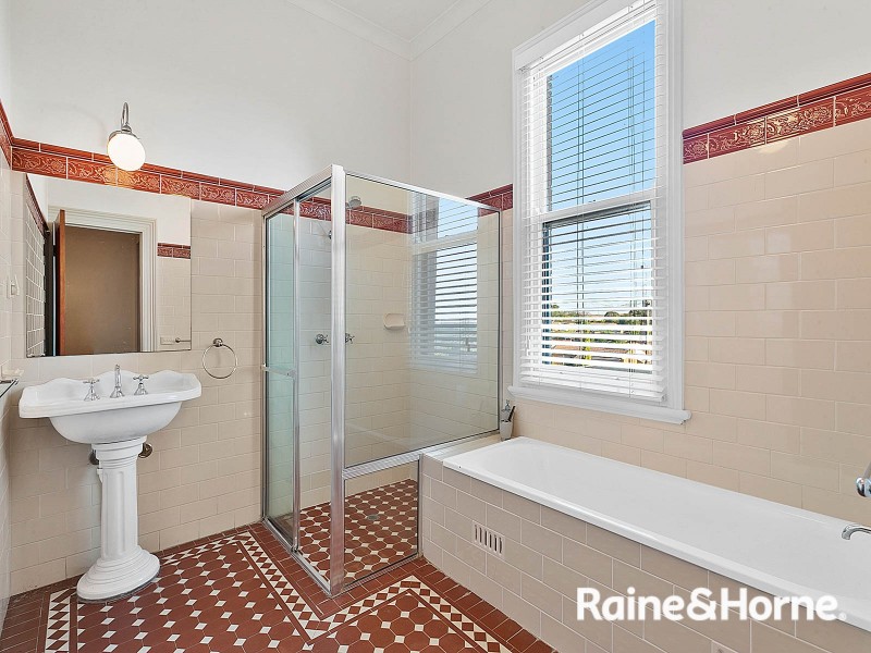 4 Allambie Boulevard, Kelso NSW 2795