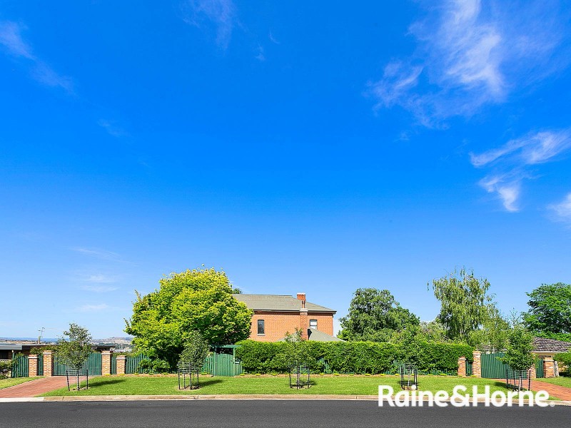 4 Allambie Boulevard, Kelso NSW 2795