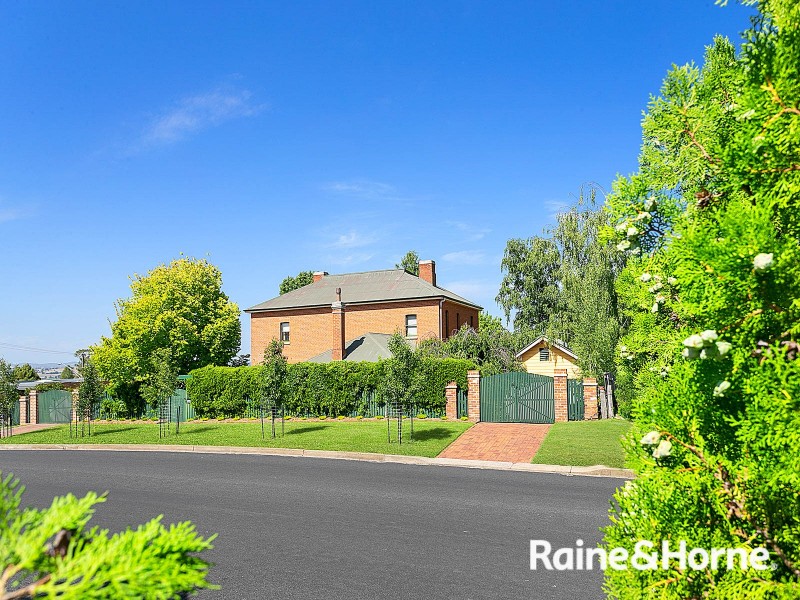 4 Allambie Boulevard, Kelso NSW 2795