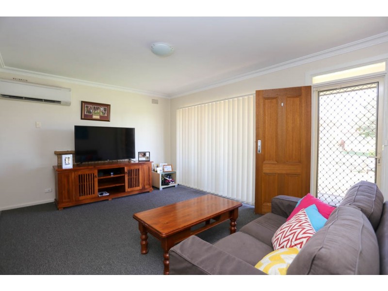 4 Raglan Street, South Bathurst NSW 2795