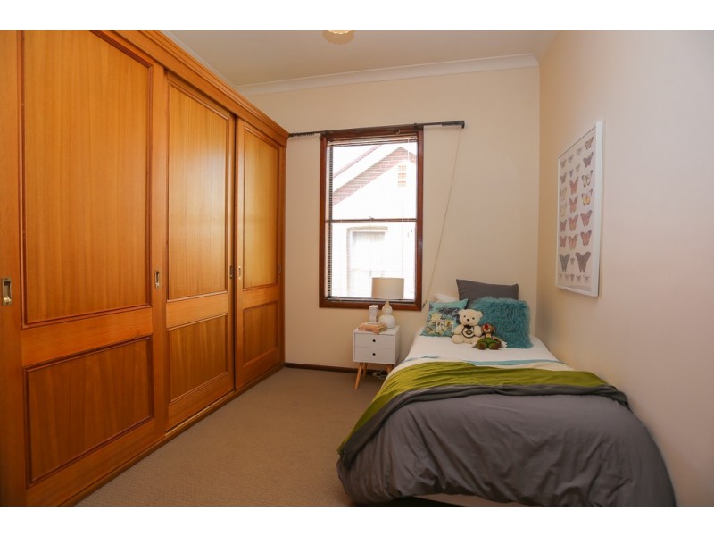 341 Russell Street, Bathurst NSW 2795