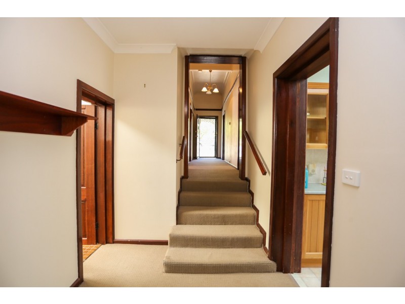 341 Russell Street, Bathurst NSW 2795