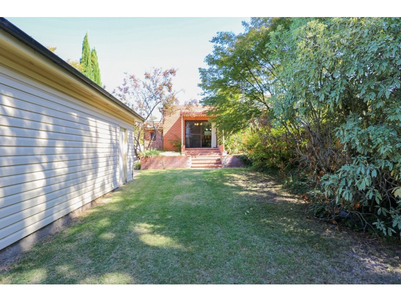 341 Russell Street, Bathurst NSW 2795
