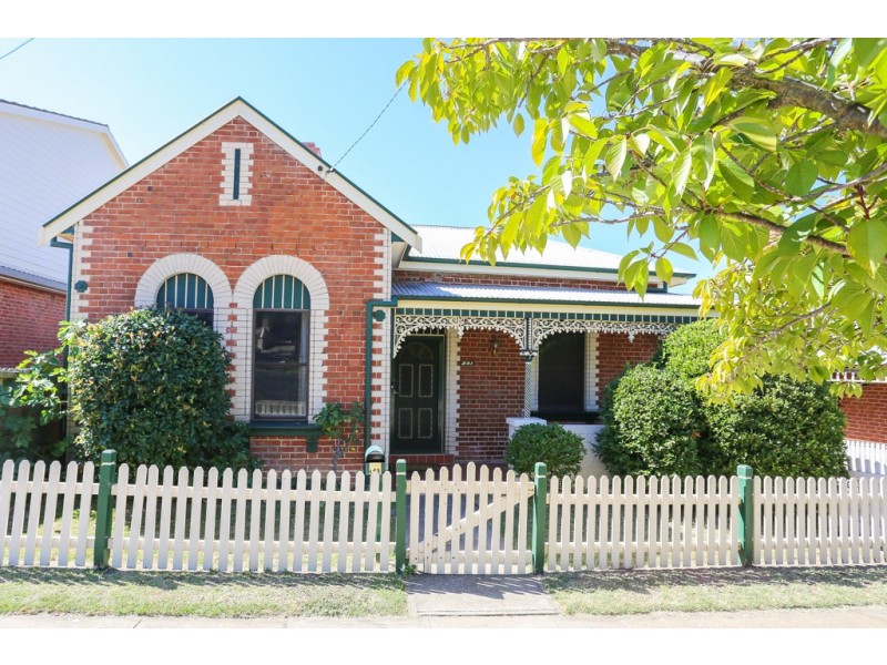341 Russell Street, Bathurst NSW 2795