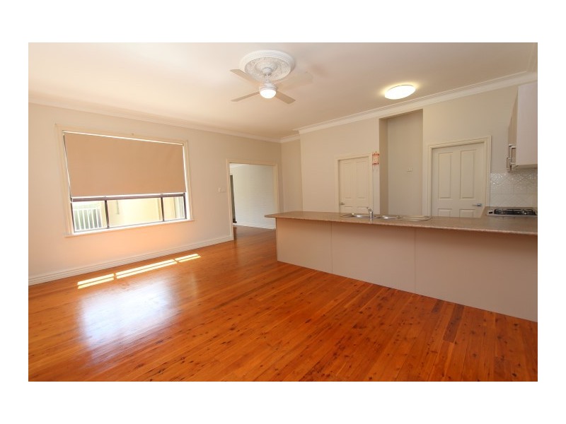 282 Piper Street, Bathurst NSW 2795