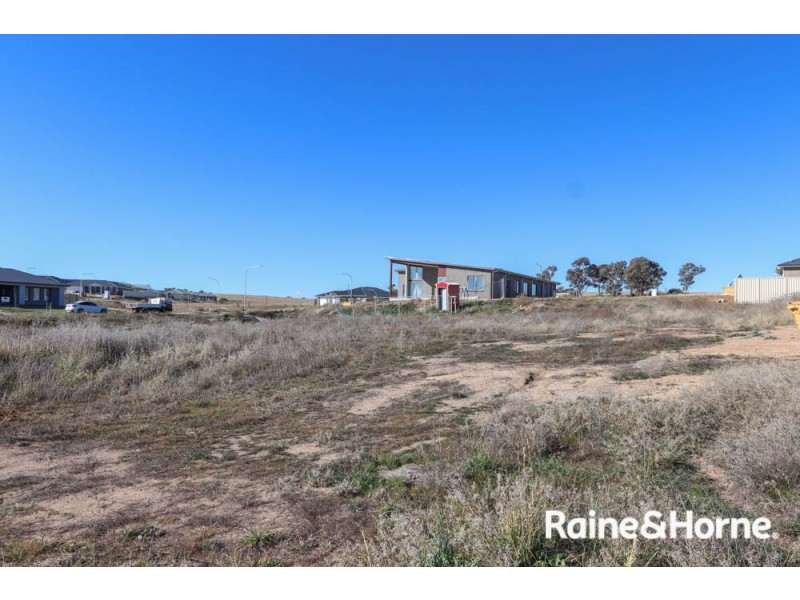 4 Ignatius Place, Kelso NSW 2795