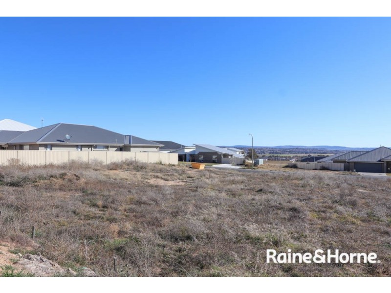 4 Ignatius Place, Kelso NSW 2795