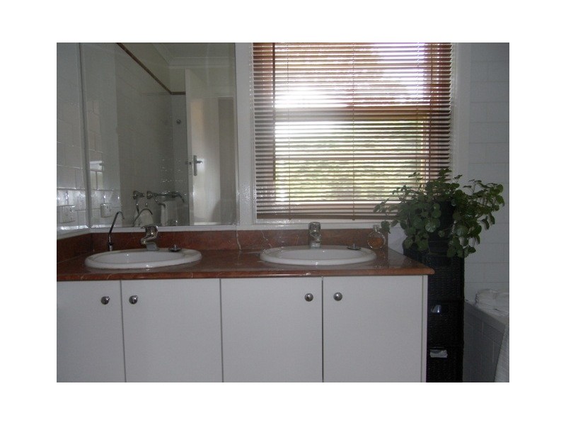 137 Hope St, Bathurst NSW 2795