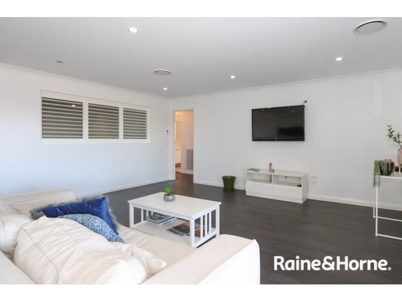 37 Westbourne Drive, Llanarth NSW 2795