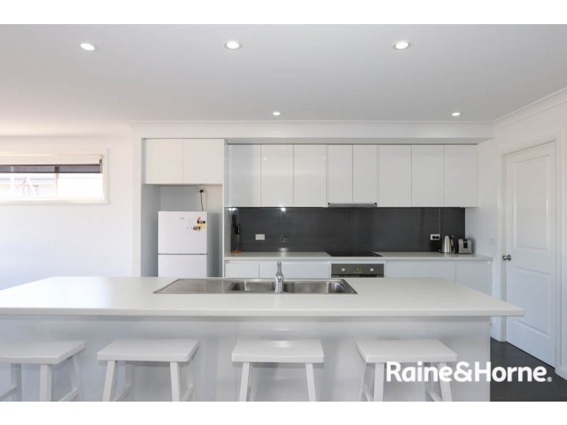 37 Westbourne Drive, Llanarth NSW 2795