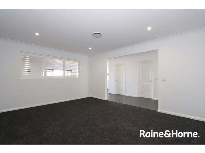 37 Westbourne Drive, Llanarth NSW 2795