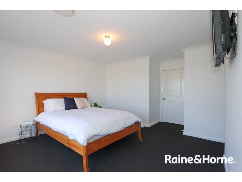 37 Westbourne Drive, Llanarth NSW 2795