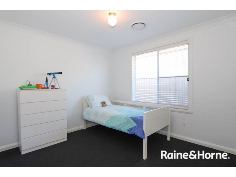 37 Westbourne Drive, Llanarth NSW 2795