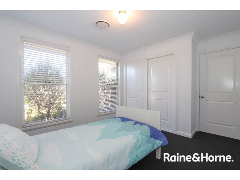 37 Westbourne Drive, Llanarth NSW 2795