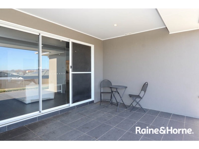 37 Westbourne Drive, Llanarth NSW 2795