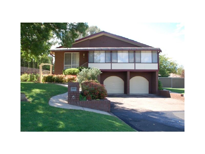 11 Barina Pkw, Kelso NSW 2795