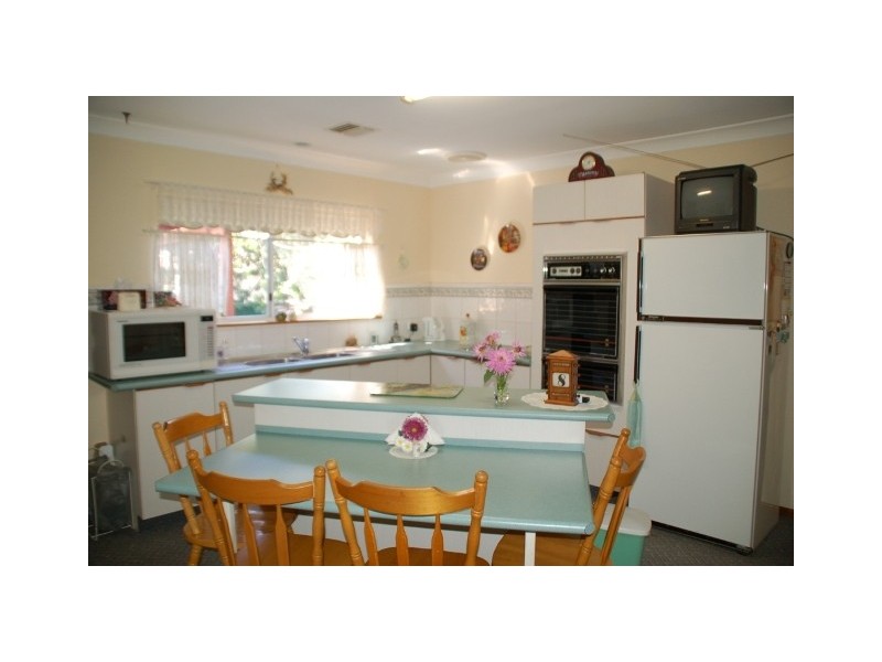 11 Barina Pkw, Kelso NSW 2795