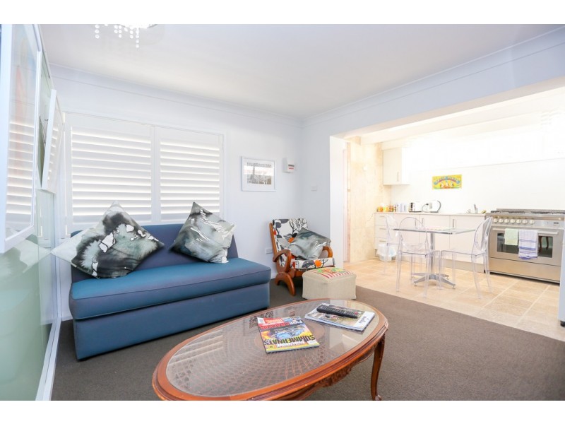 254 Russell Street, Bathurst NSW 2795