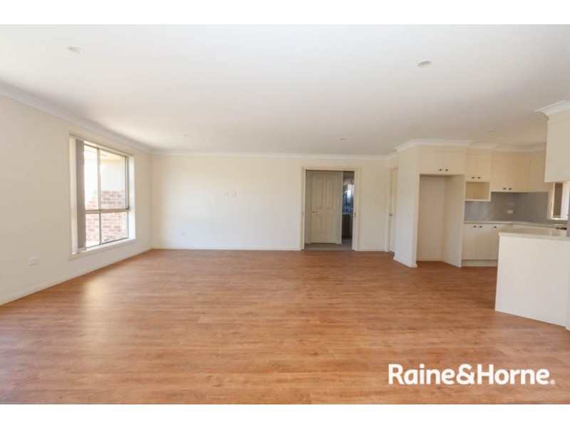 D/358 Stewart St, Bathurst NSW 2795