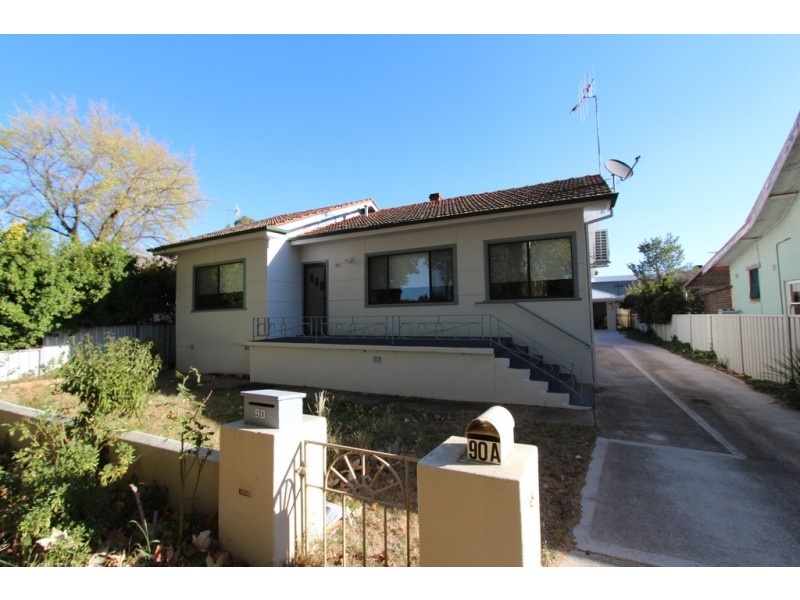 90 Morrissett Street, Bathurst NSW 2795