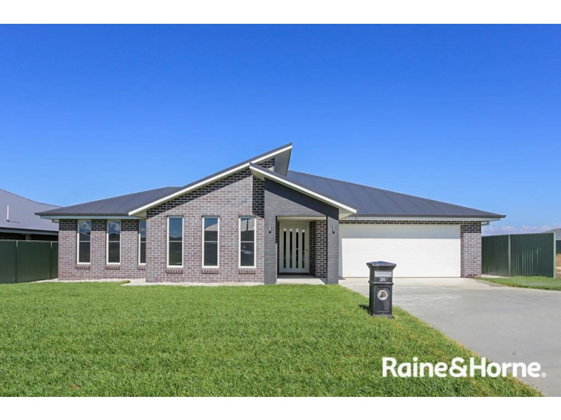 26 Fraser Drive, Eglinton NSW 2795