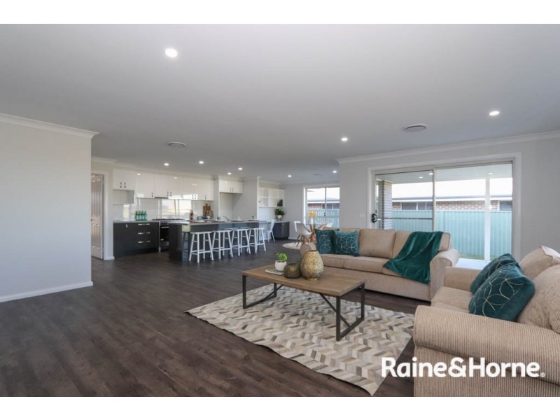 26 Fraser Drive, Eglinton NSW 2795