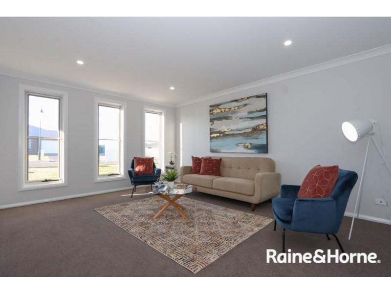 26 Fraser Drive, Eglinton NSW 2795