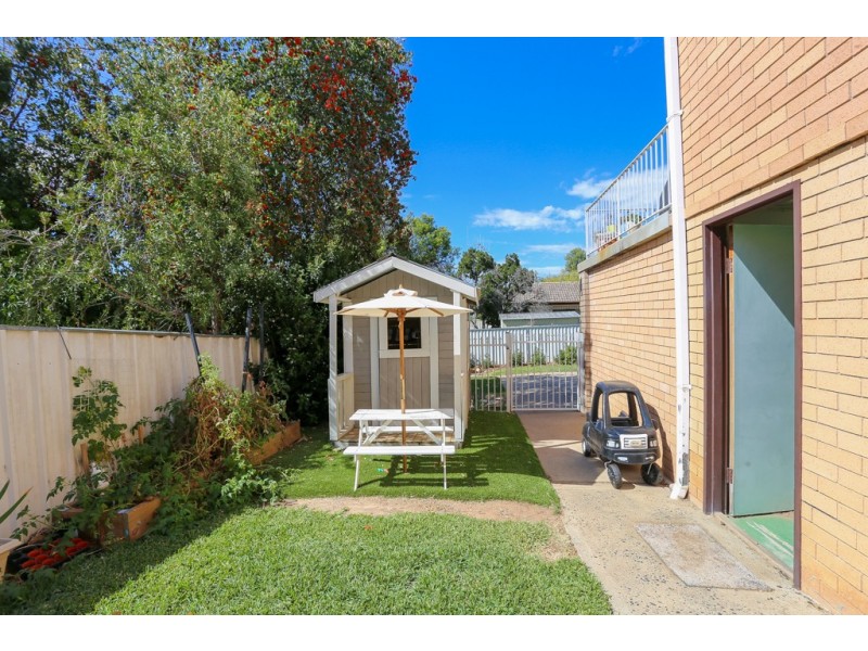 2 Mooney Valley Place, West Bathurst NSW 2795
