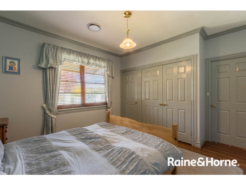 399 Russell Street, West Bathurst NSW 2795