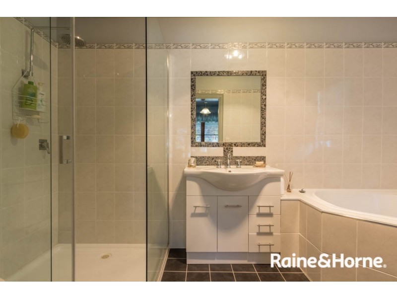 399 Russell Street, West Bathurst NSW 2795