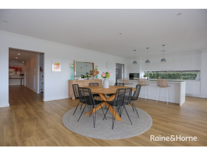 70 Emerald Drive, Kelso NSW 2795