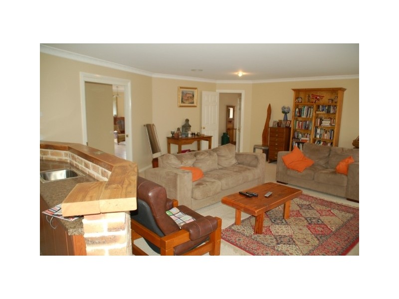 55 Wigmore Drive, Bathurst NSW 2795