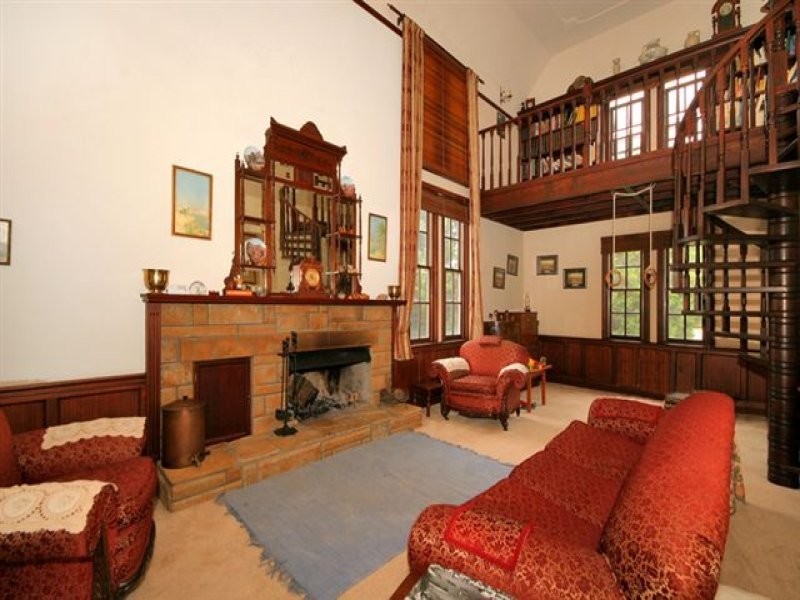 38 Gilmour Street, Bathurst NSW 2795