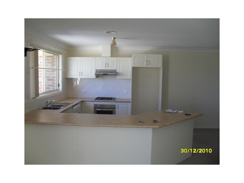 14 Sundown Dr, Kelso NSW 2795