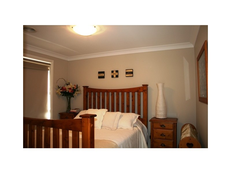 15 Howarth Close, Bathurst NSW 2795