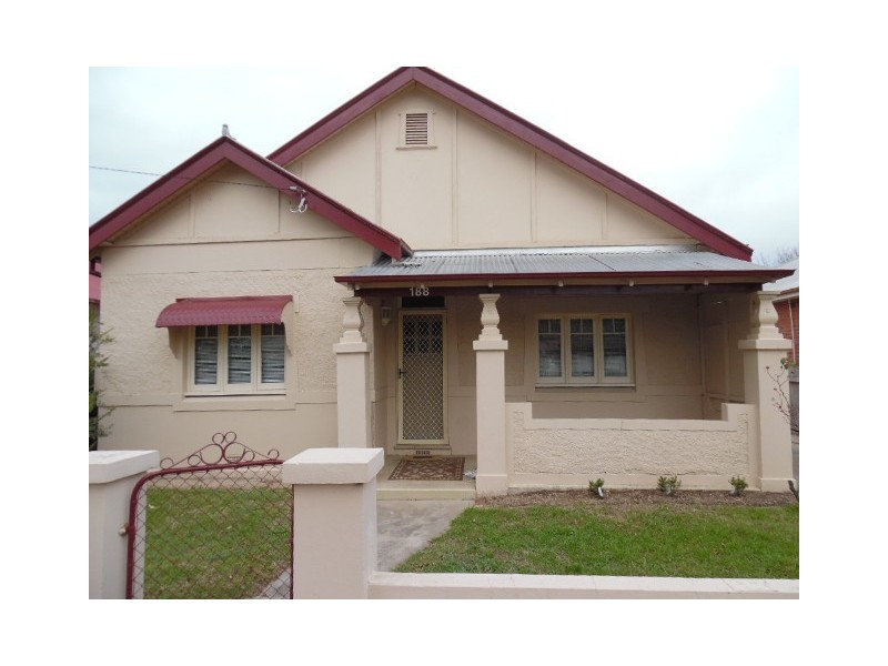 188 Rankin, Bathurst NSW 2795