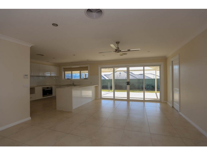 34 Queen Street, Perthville NSW 2795