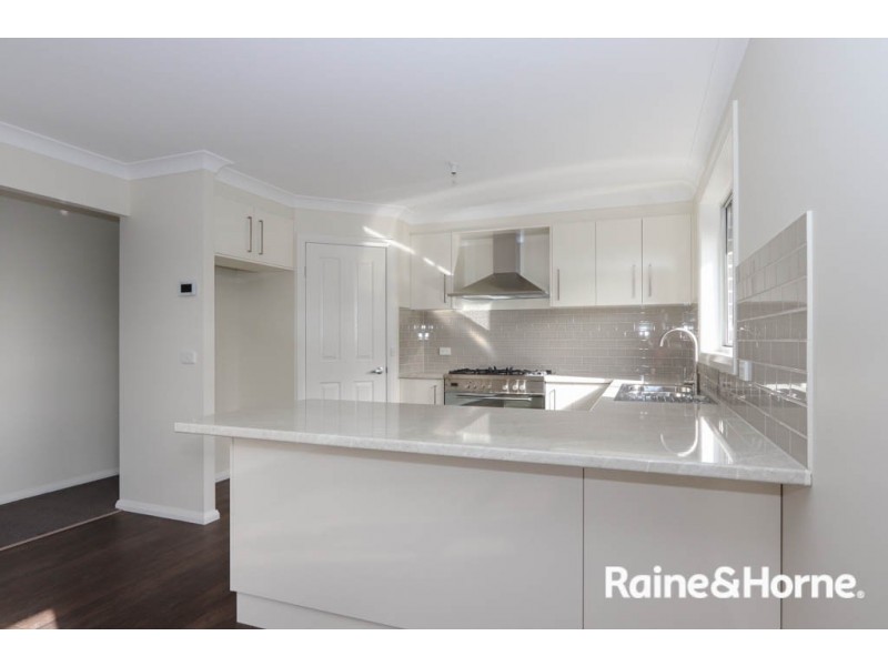6 Matthews Street, Windradyne NSW 2795
