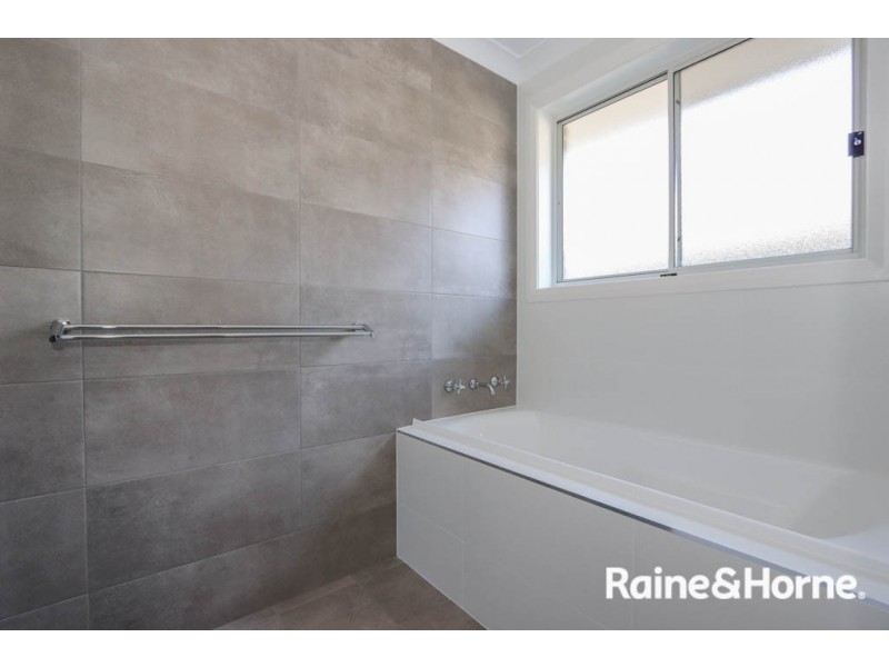 6 Matthews Street, Windradyne NSW 2795