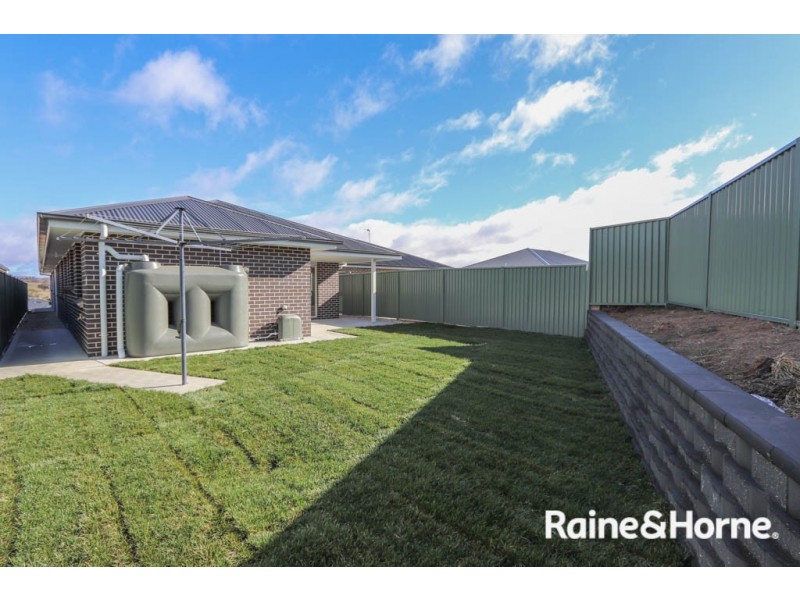 6 Matthews Street, Windradyne NSW 2795