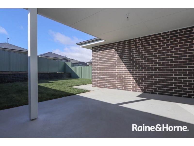 6 Matthews Street, Windradyne NSW 2795