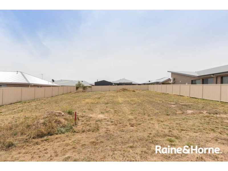 64 Wentworth Drive, Kelso NSW 2795