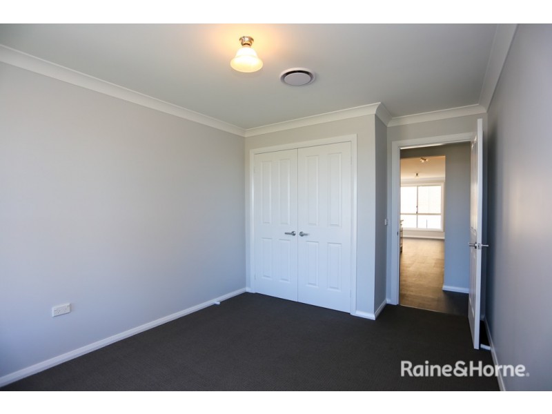 12 Matthews Street, Windradyne NSW 2795