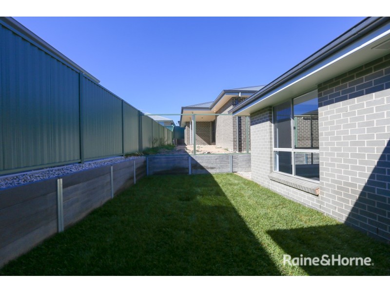 12 Matthews Street, Windradyne NSW 2795