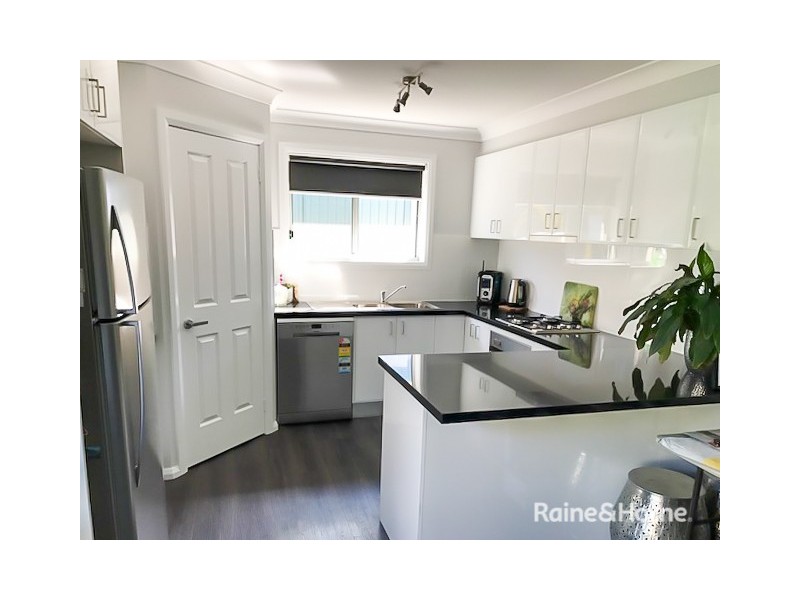 2 Morgan Place, Llanarth NSW 2795