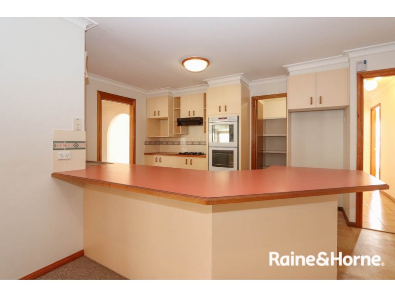 19 Wentworth Drive, Kelso NSW 2795